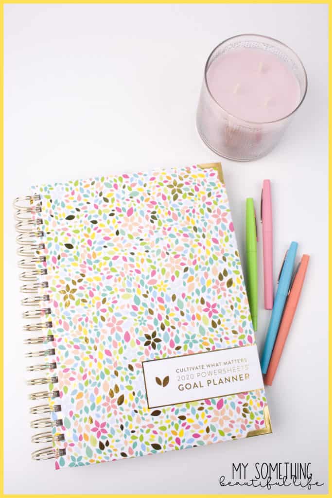 2020 Powersheets Goal Planner by Cultivate What Matters Review - Finding a new way to set goals. #goalplanner #howtosetgoals #goalsetting #powersheets