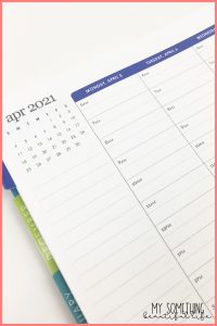 If you are looking for a new planner and don't know where to start, check out this list of my 5 favorite planner companies! #planner #erincondren #powersheets #purpletrail #cleverfox